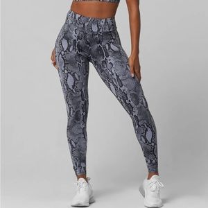 Lici Fit “Grounded” leggings